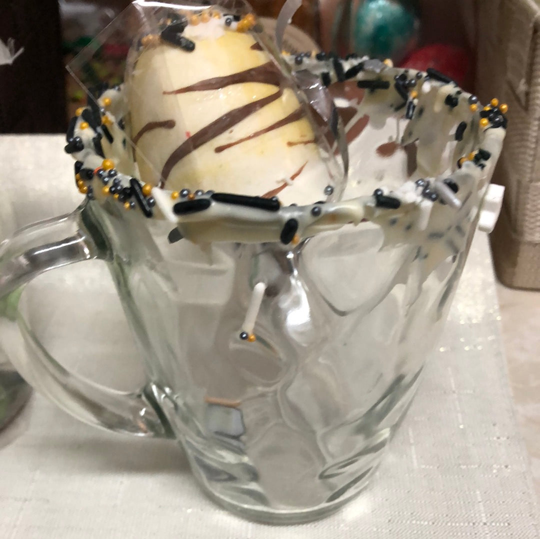 Kids hot chocolate pops in a mug